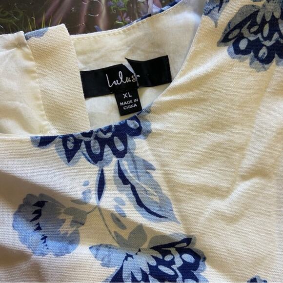 NWOT Lulus Darling Simplicity White and Blue Floral Linen Cutout Mini Dr… - Picture 5 of 11